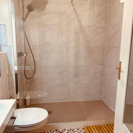 T2 Confort Tv 55' Avec Canal Series Netflix Dazen Bein Sport Apple Tv Ocs Paramount Prime Video Nancy