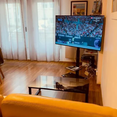 Daire T2 Confort Tv 55' Avec Canal Series Netflix Dazen Bein Sport Apple Tv Ocs Paramount Prime Video