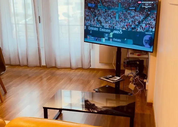 Daire T2 Confort Tv 55' Avec Canal Series Netflix Dazen Bein Sport Apple Tv Ocs Paramount Prime Video